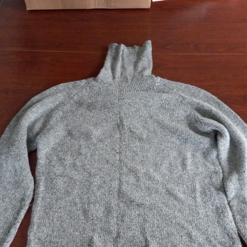 Turtle neck sweater